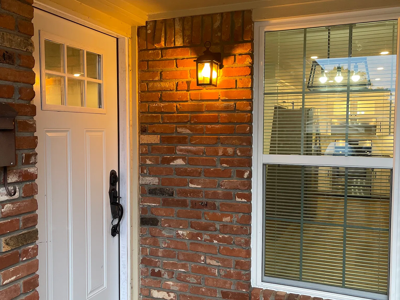 3 bed, 1195 sqft, $1,350 — Photo 2