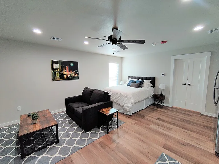 218 N Muskogee Ave #2 — Photo 3