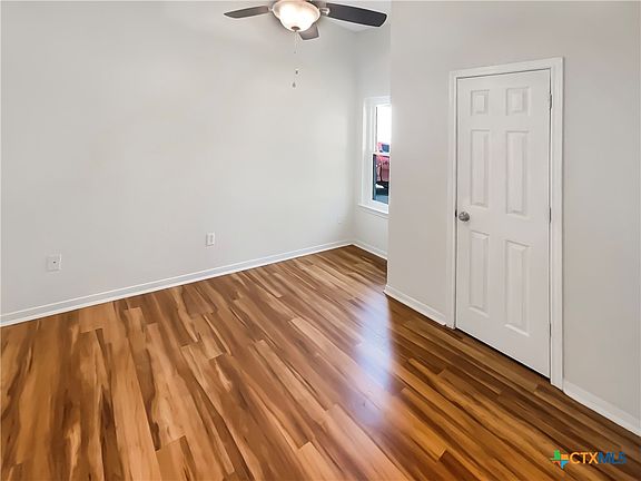 5th image of 2310 Lava Ln