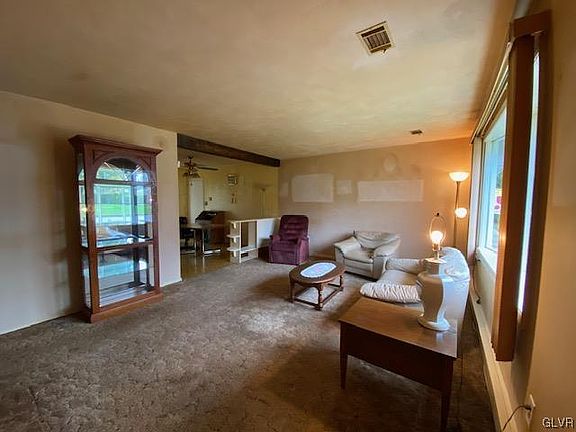 3rd image of 5416 Oswego Dr E