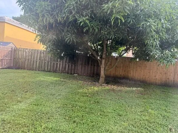 6452 French Angel Ter, Margate, FL 33063