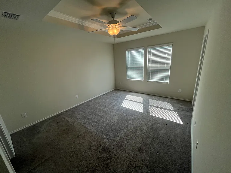 1439 Ganado Dr — Photo 3