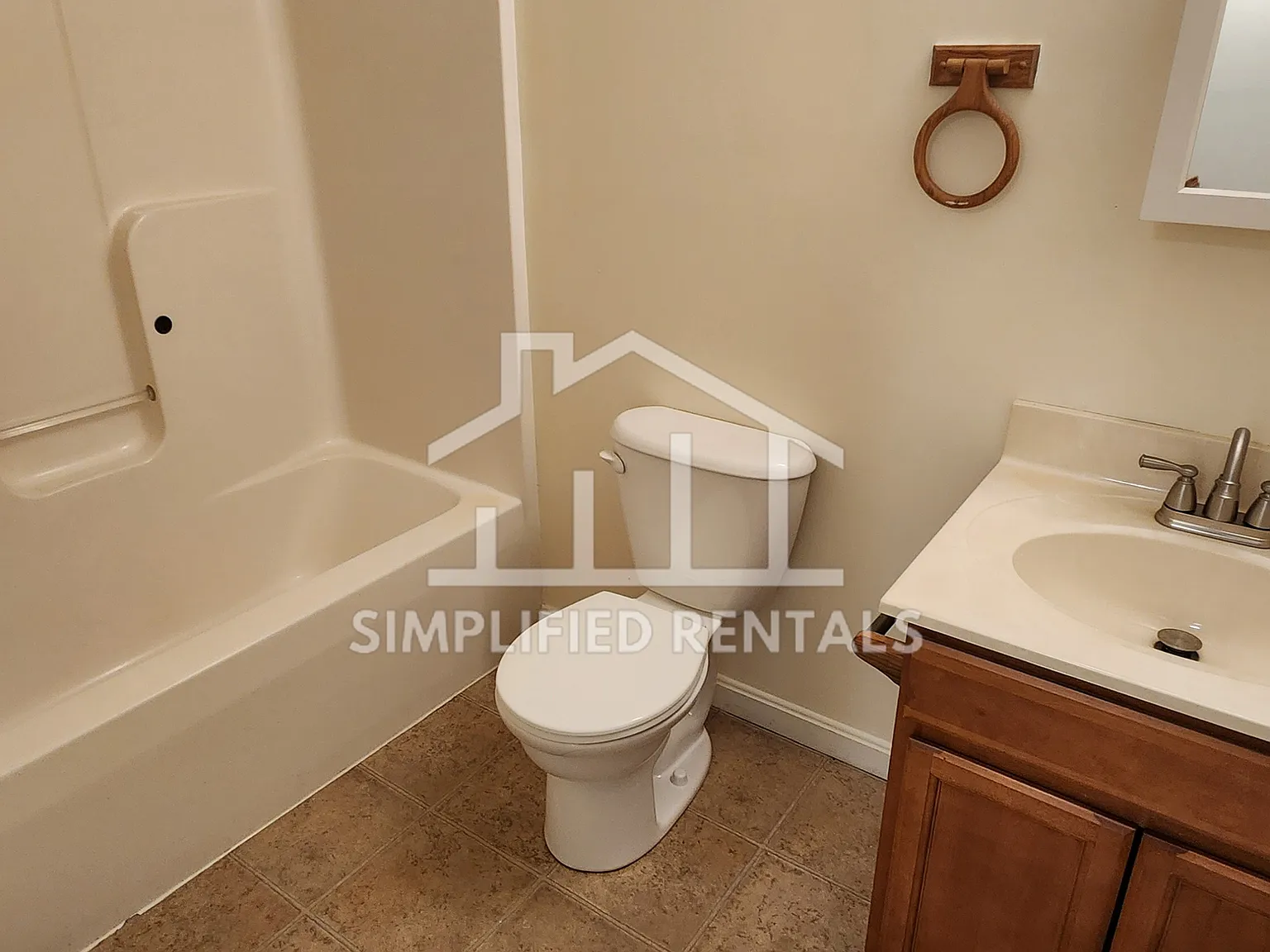 Townsend Ln Townhomes — Photo 3