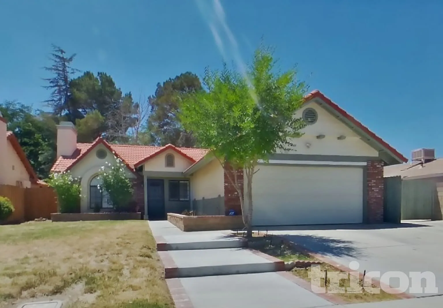 43257 Echard Avenue Lancaster CA — Photo 1