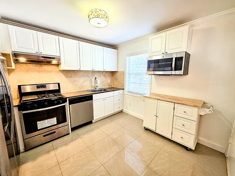 2413 Lawrenceville Hwy #6 — Photo 9