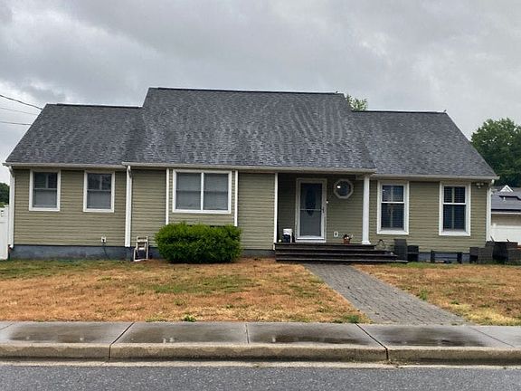 2nd image of 4 Sanford Rd
