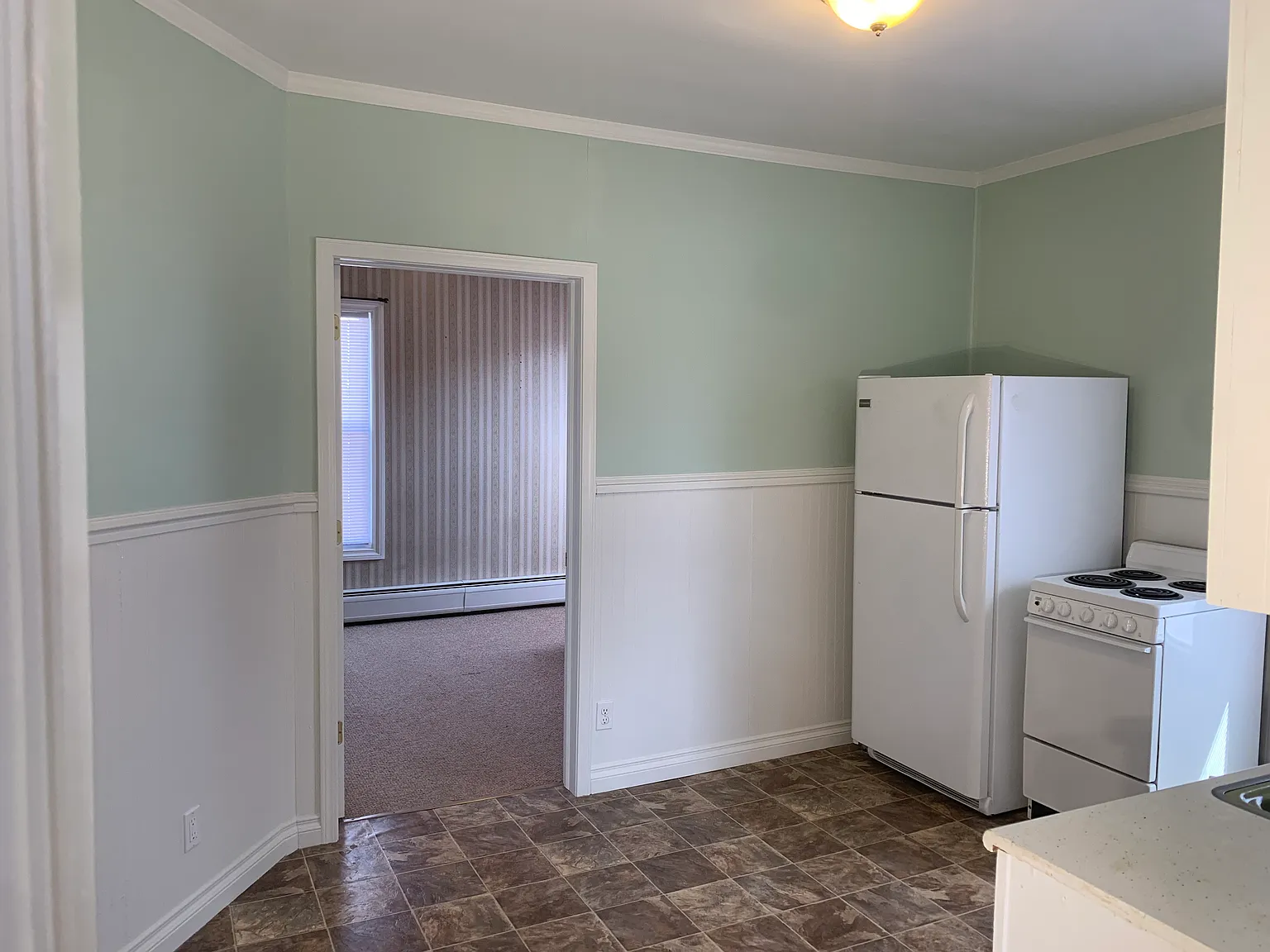 1 bed, 450 sqft, $950 — Photo 3