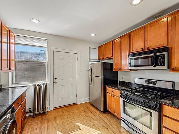 5th image of 3257 W Olive Ave APT 3