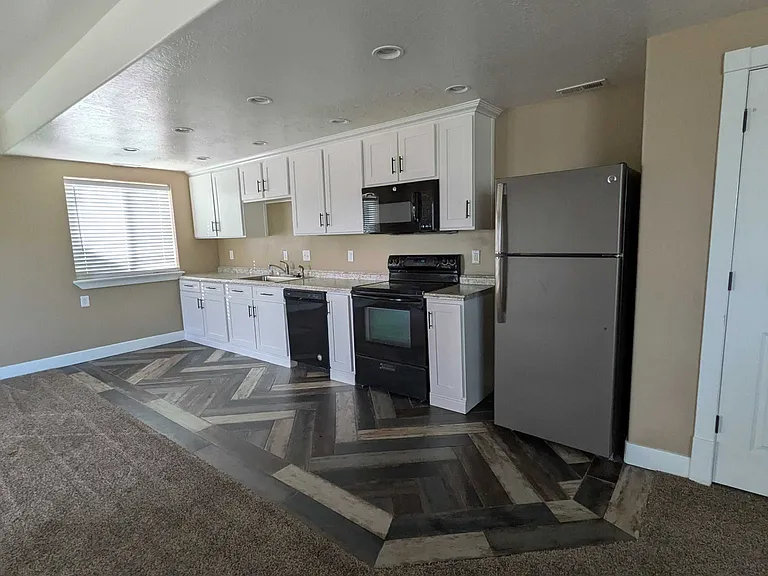 2304 S Alaska Ave — Photo 13