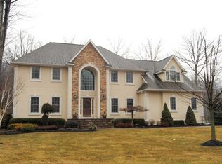 47 Greenwich Ave, Central Valley, NY 10917