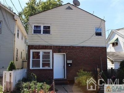 18 Howard St, New Brunswick, NJ, 08901