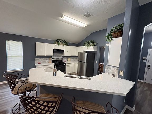 2nd image of 2403 Orchard Run Way