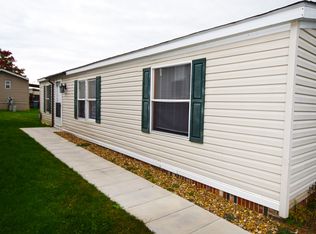 35 Village Dr, Mount Pleasant, PA 15666