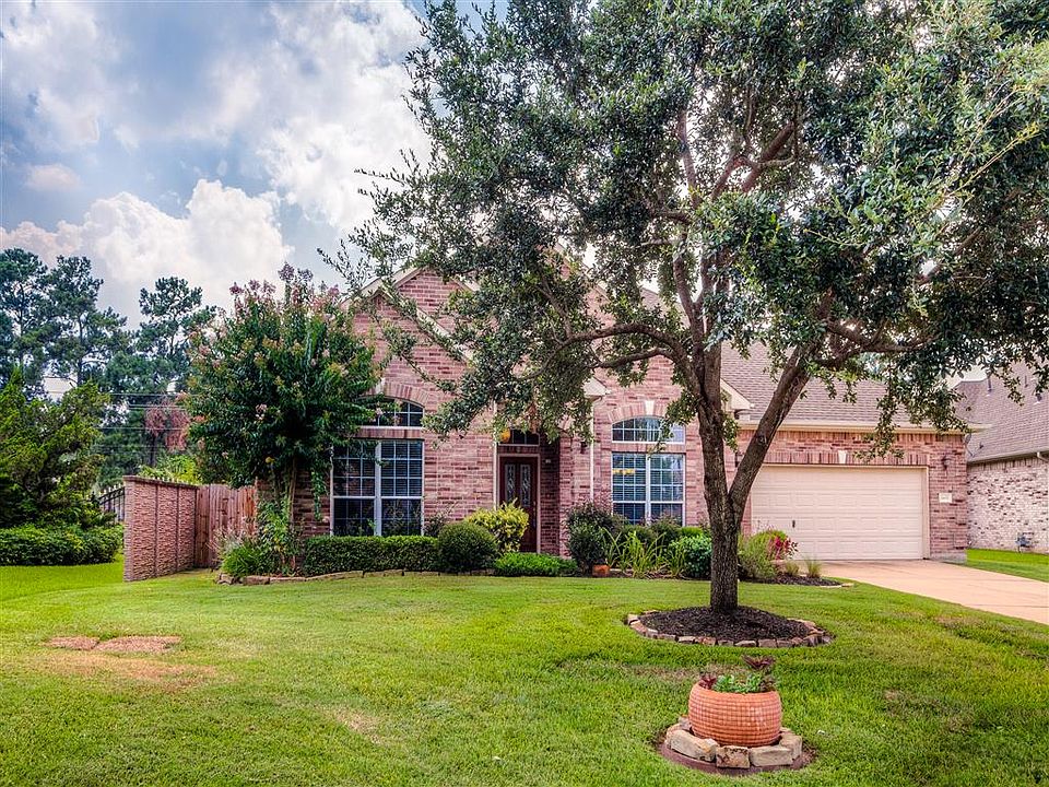 1st image of 14931 Hyde Park Pl