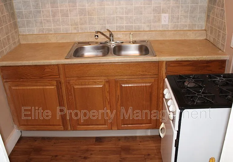 2901 5th Ave #4 — Photo 5