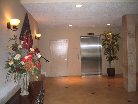 Security access lobby
