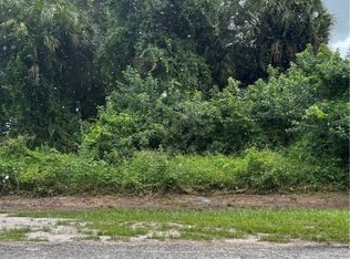 606 McArthur Ave, Lehigh Acres, FL 33936