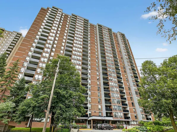 85 Emmett Ave #1802, Toronto, ON M6M 5A2