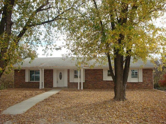 Home for Sale in Centertown, Missouri $128,900