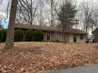 206 Ridge Rd, Gettysburg, PA 17325