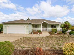 2838 W Juniper Ct, Roseburg, OR 97471