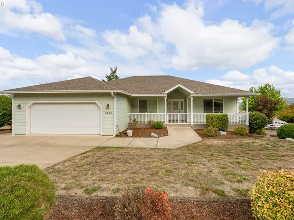 2838 W Juniper Ct, Roseburg, OR 97471