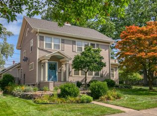 704 W Oakdale Dr, Fort Wayne, IN 46807