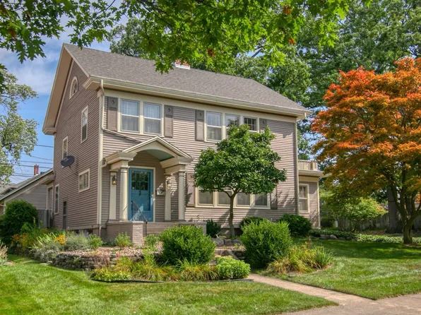 704 W Oakdale Dr, Fort Wayne, IN 46807