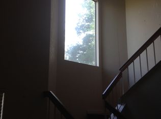 1930 University Park Dr, Sacramento, CA 95825