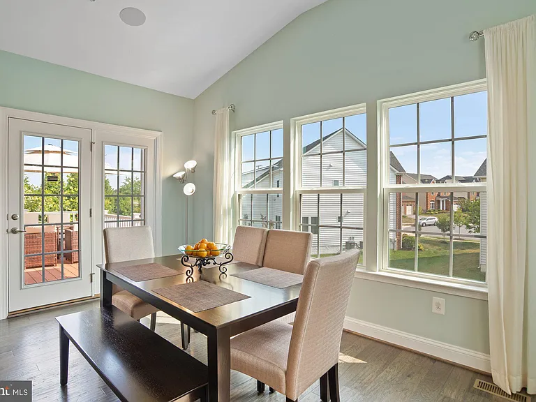 14202 Bentley Park Dr — Photo 16