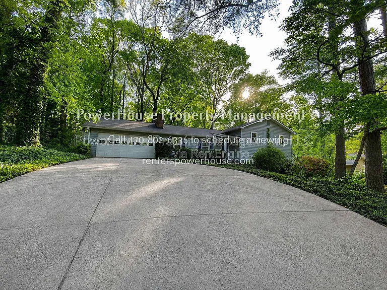 4453 Old Mabry Pl NE — Photo 1