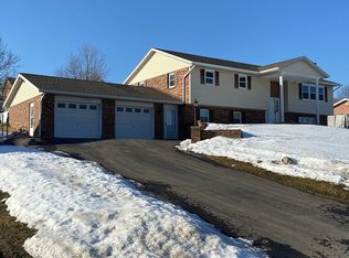 94 Teaberry Ln, Frostburg, MD 21532