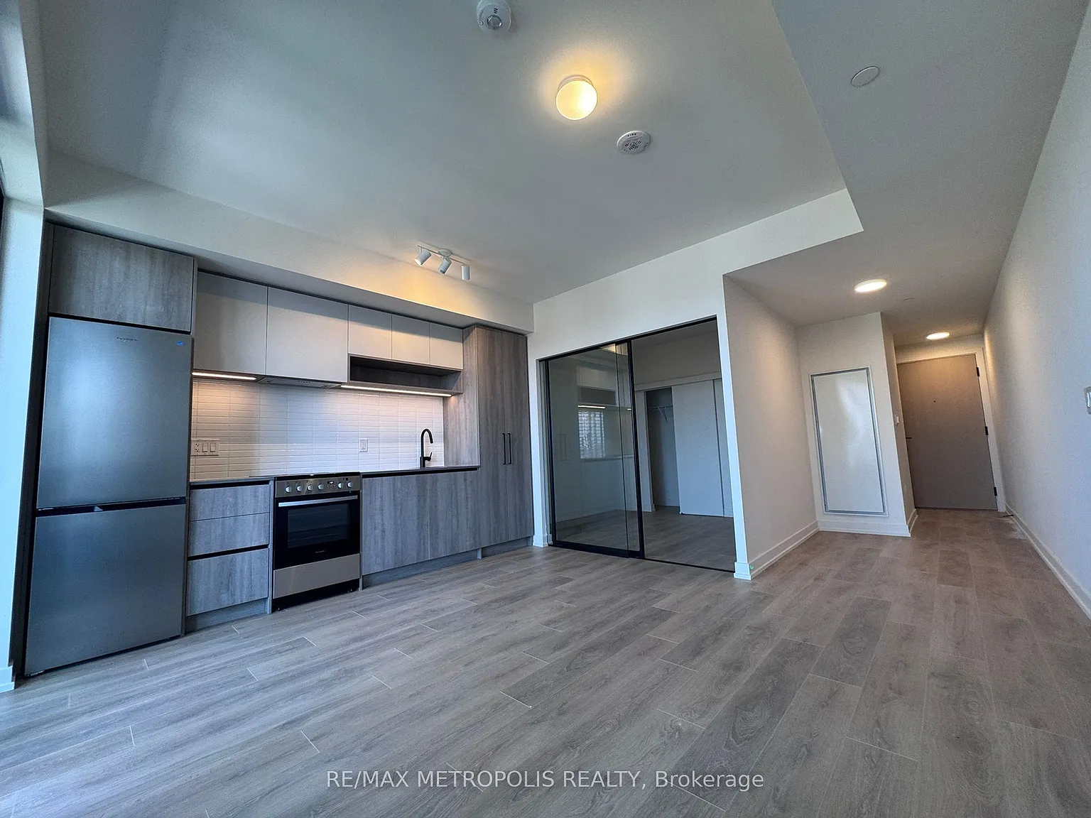 1 bed, $2,050 — Photo 3