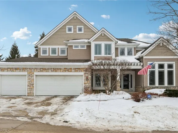 31014 Walden Dr #3, Westlake, OH 44145