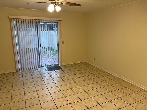2nd image of 3840 Belle Meade Ct #B