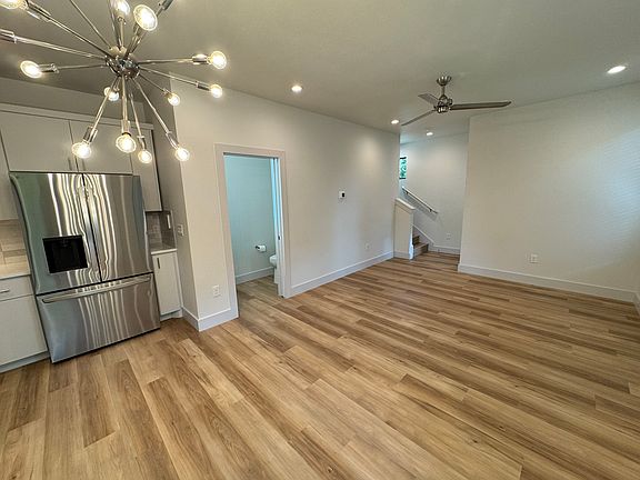 4th image of 1133 Walton Ln #2