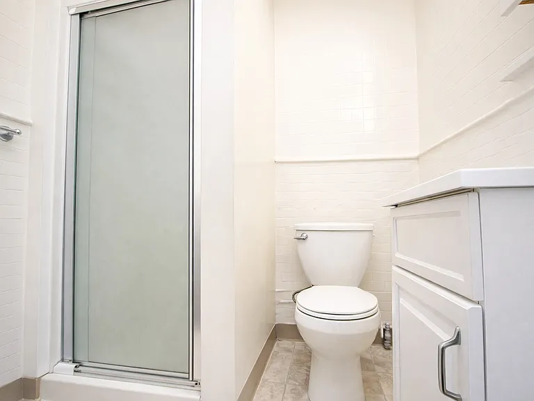 5820 Forbes Ave — Photo 6