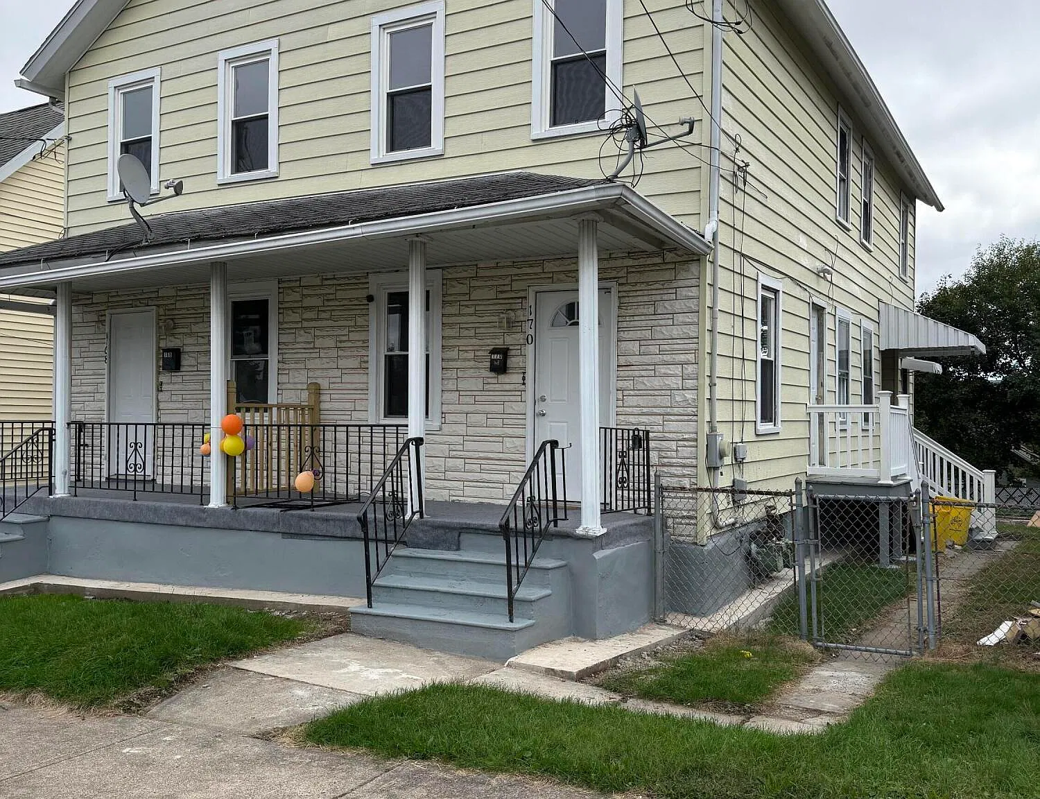 3 bed, 1.0 bath, 1500 sqft, $1,400 — Photo 1
