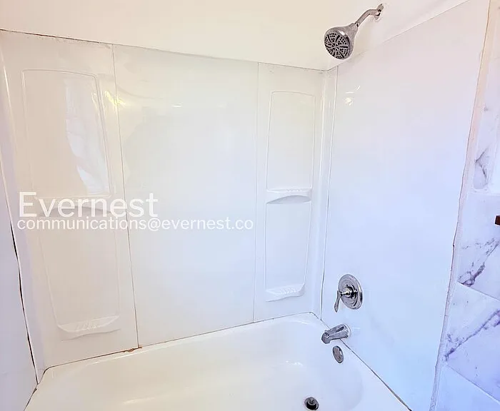 15380 Meyers Rd — Photo 19