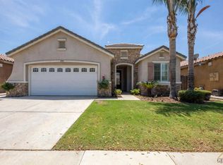 11715 Morgan Hill Dr, Bakersfield, CA 93312