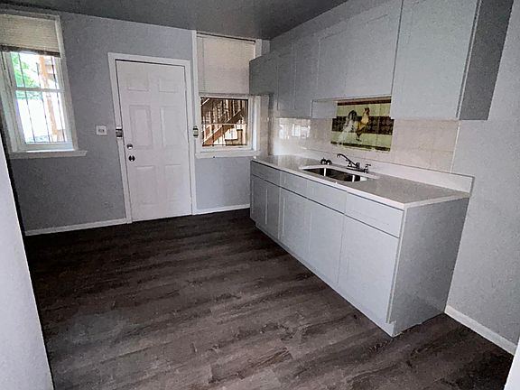 4th image of 9036 S Dauphin Ave #1S