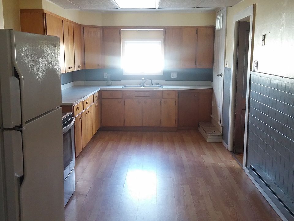 Large eat in Kitchen