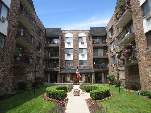1st image of 722 Graceland Ave APT 313