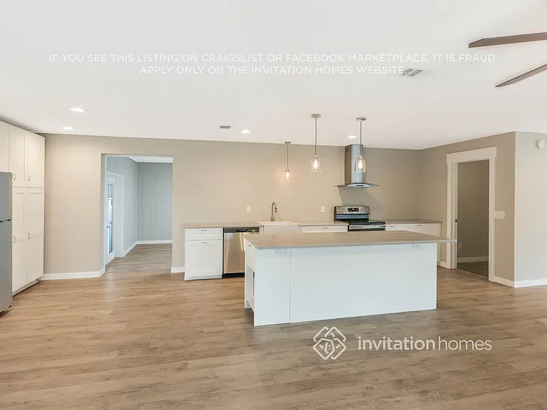 810 Bishop Pl — Photo 9