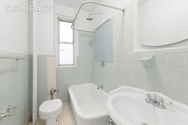 Sold by Compass | media 19