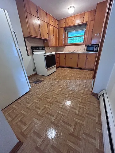 208 Miami St #210 Photo 1
