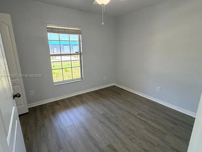 507 Peerless Cir — Photo 9
