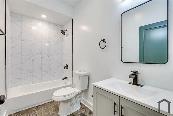 2 bed, 1000 sqft, $1,550 — Photo 2
