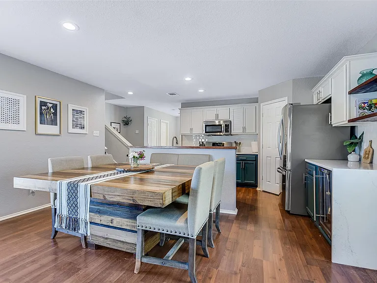 1410 Davis Mountain Loop — Photo 8