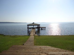 210 Jackson Cir, HEMPHILL, TX 75948